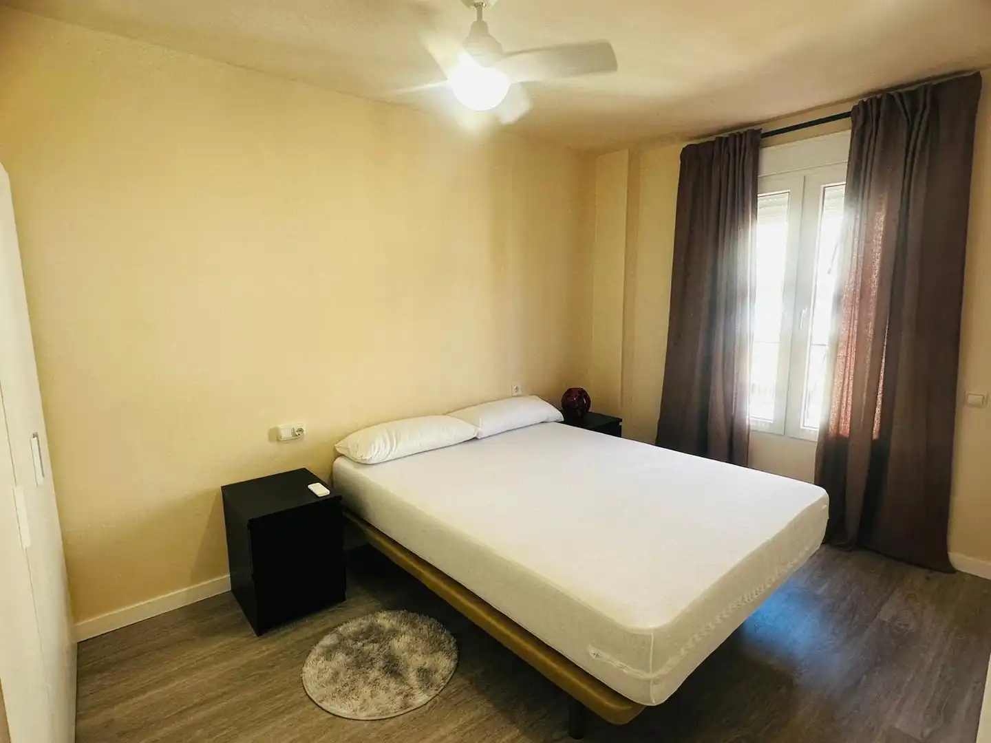 Schlafzimmer von Wohnung zur Miete in Águilas mit Möbliert und Balkon
