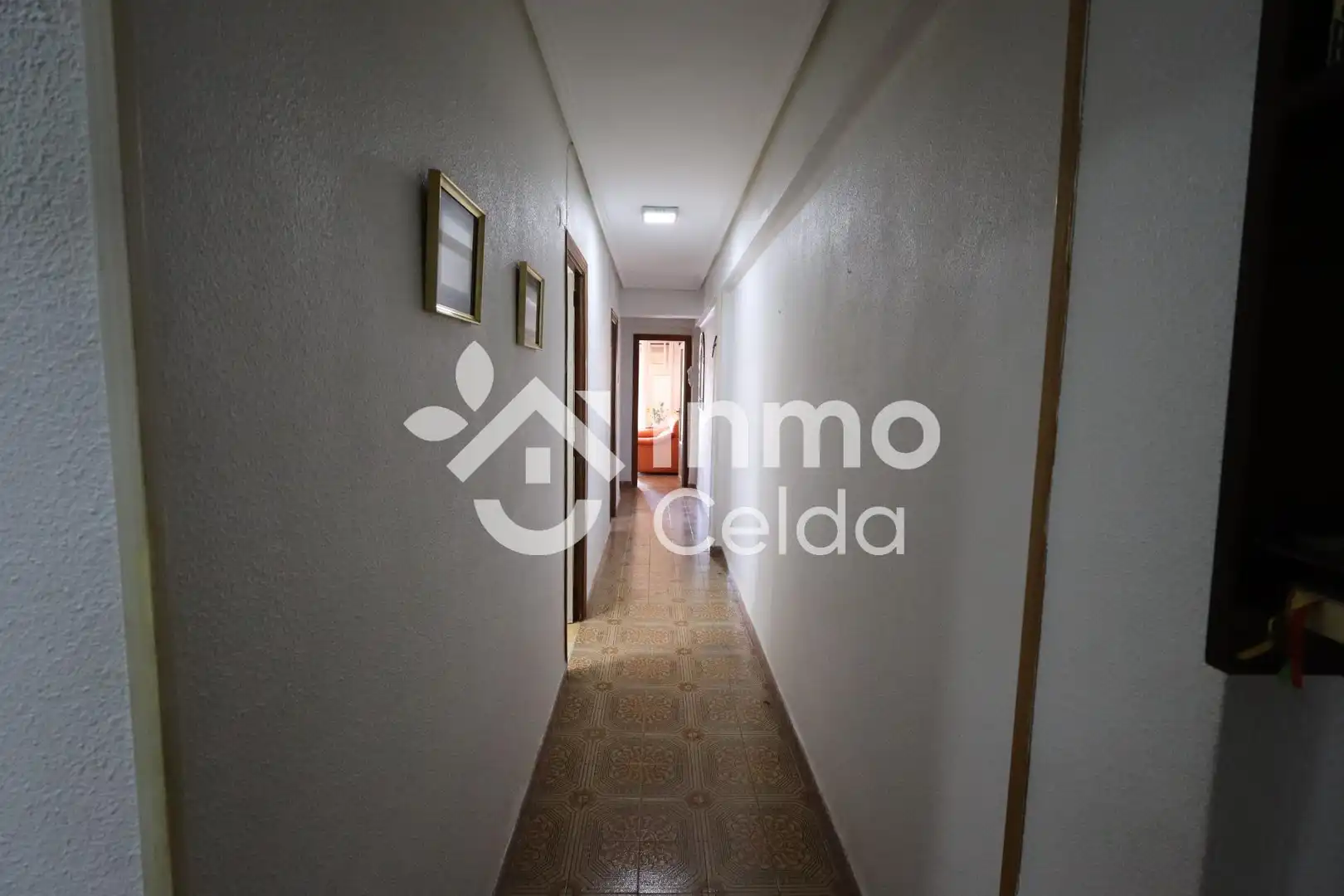 Flat for sale in Xirivella  with Air Conditioner, Heating and Furnished