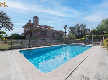 Detached house for sale in Calle Segura