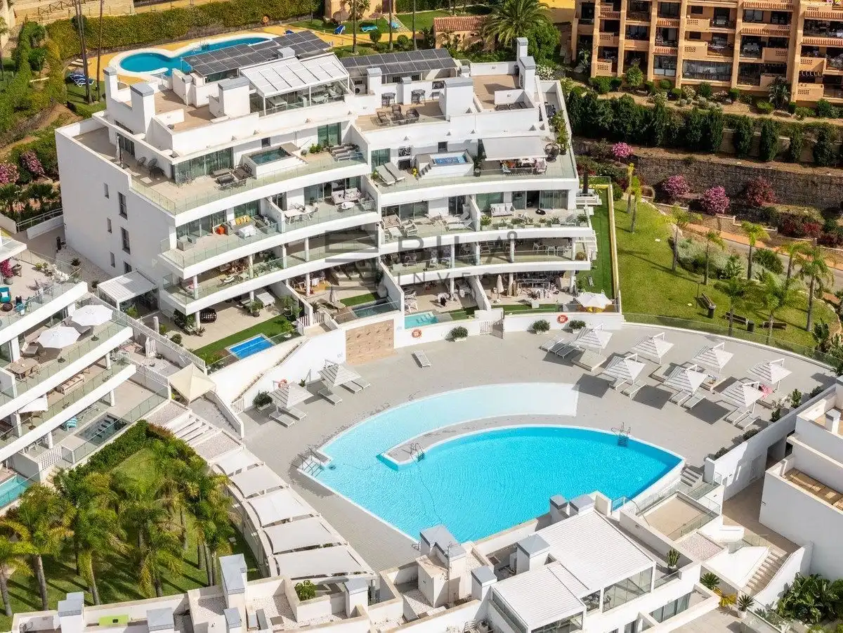 Àtic amb piscina en venda a One Residences, imagen 6