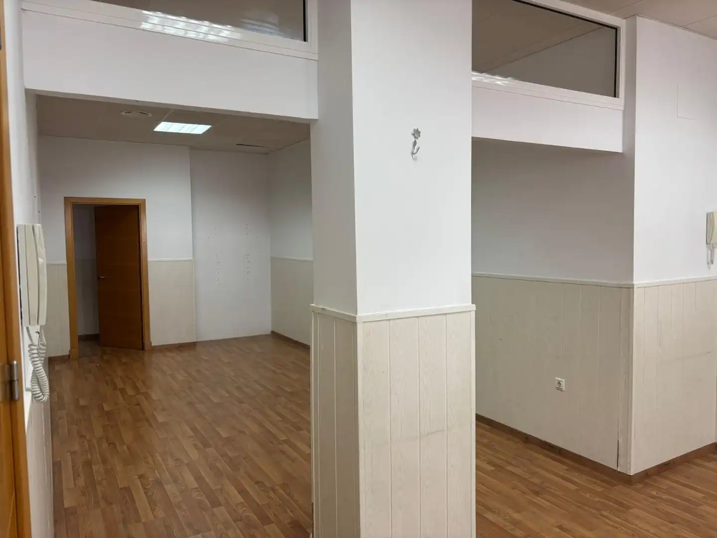 Local comercial de lloguer a Núcleo urbano, imagen 6