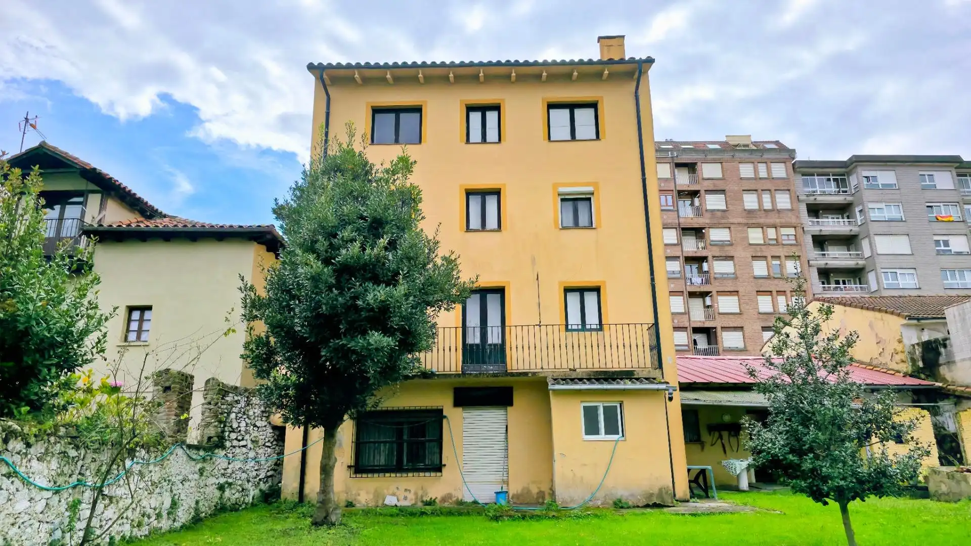 Vista exterior de Casa o chalet en venta en Colindres