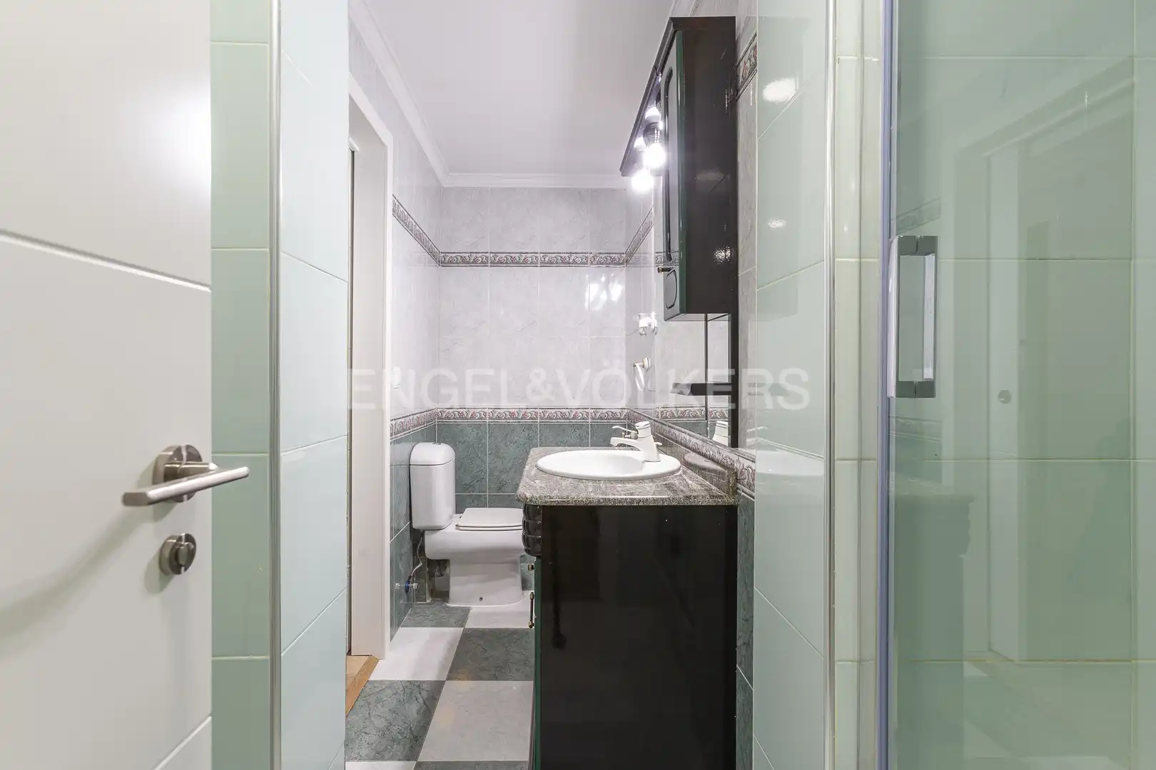 Bathroom of Houses for rent in Boadilla del Monte  with Air Conditioner, Heating and Private garden