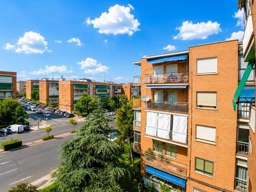 Appartamento con balcone in vendita a Centro