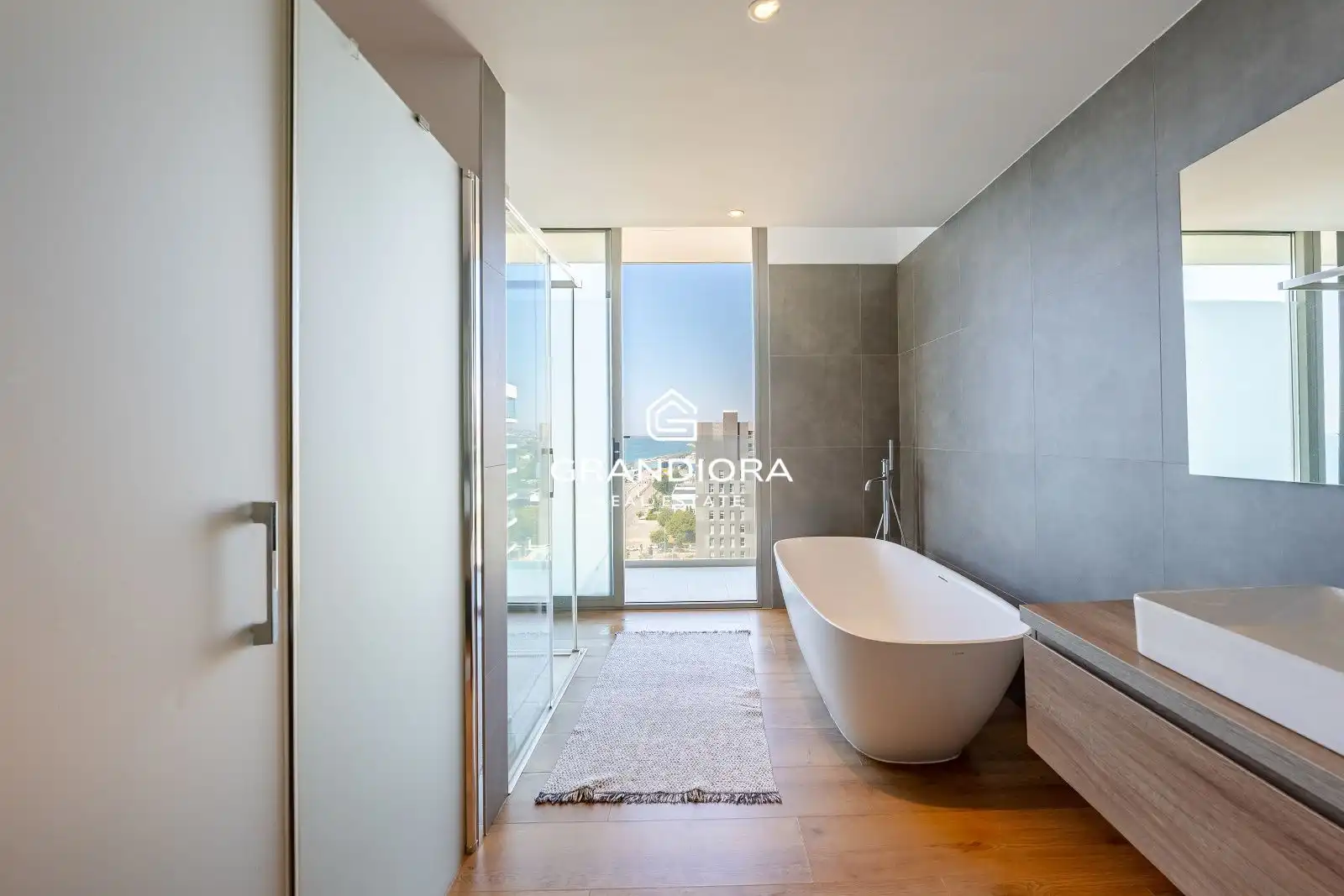 Bathroom of Attic for sale in Mataró  with Air Conditioner, Terrace and Swimming Pool