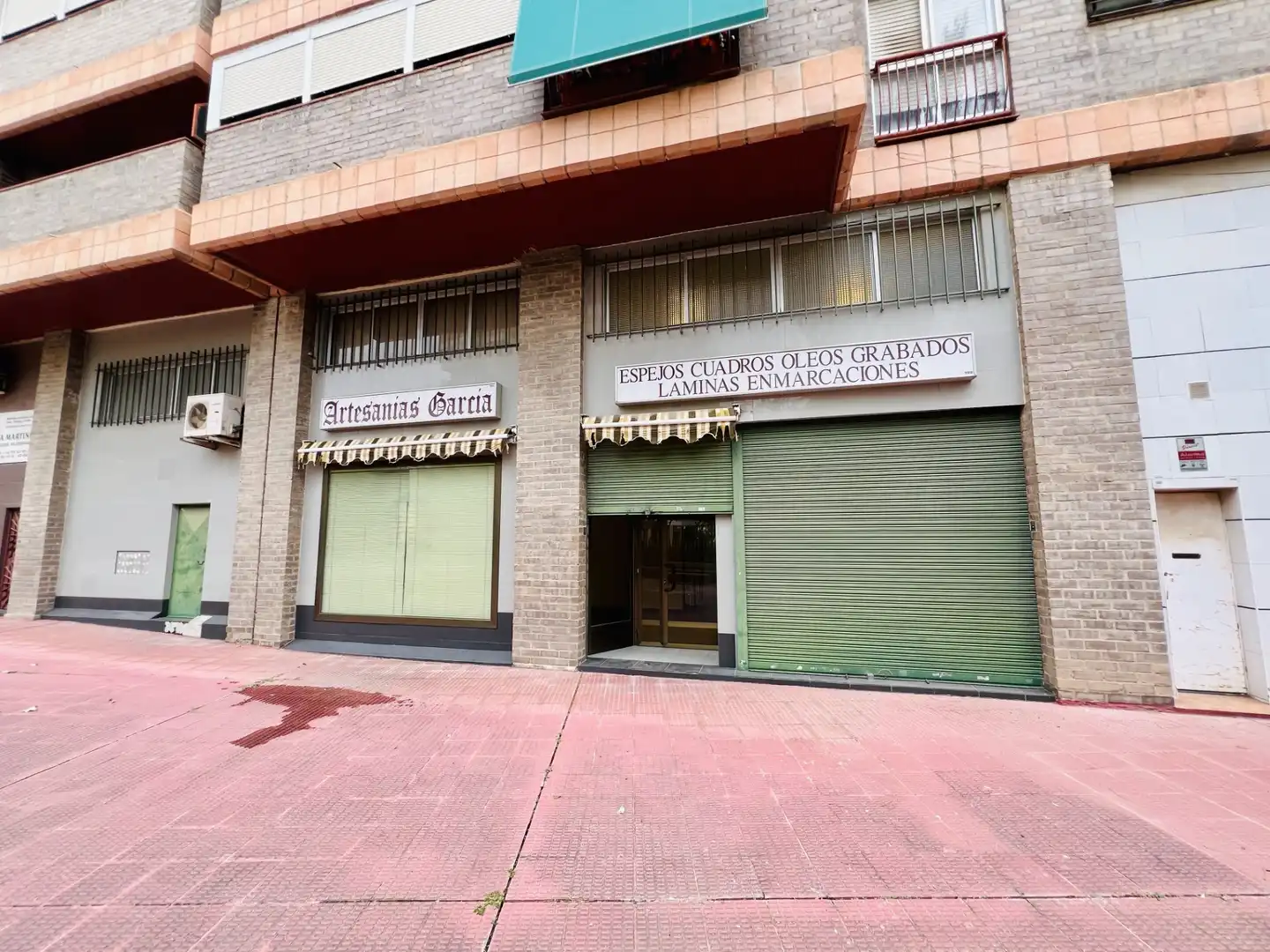 Gewerbefläche zum Verkauf in Calle de Miguel Labordeta, imagen 3