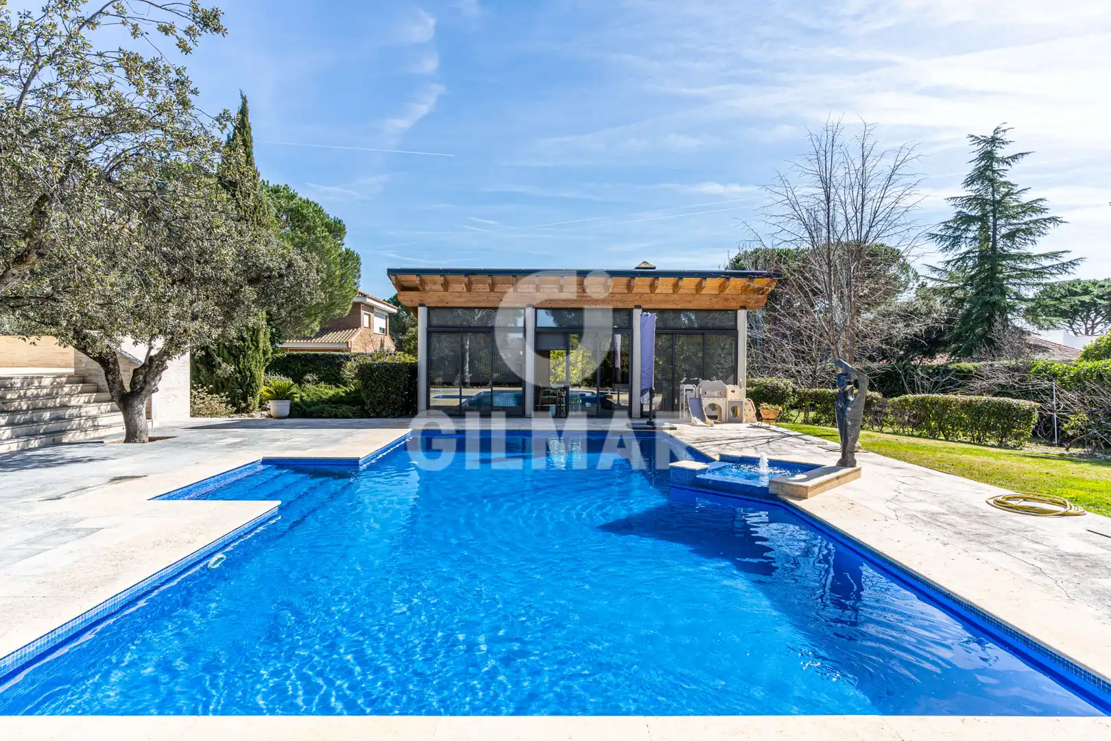 Piscina de Casa o chalet en venta en Las Rozas de Madrid con Aire acondicionado, Calefacción y Jardín privado