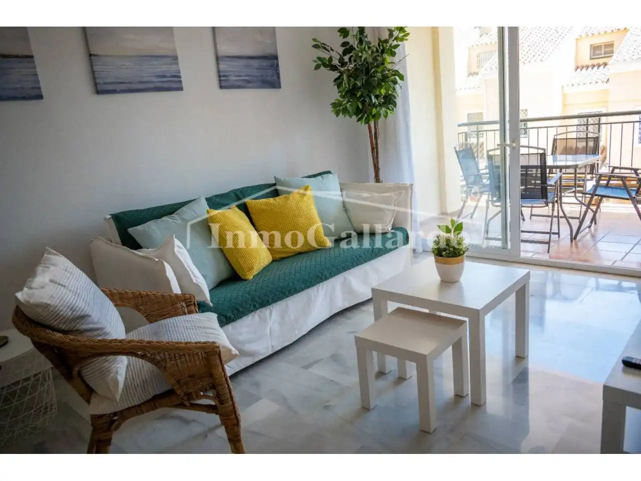 Apartments for rent in Almayate