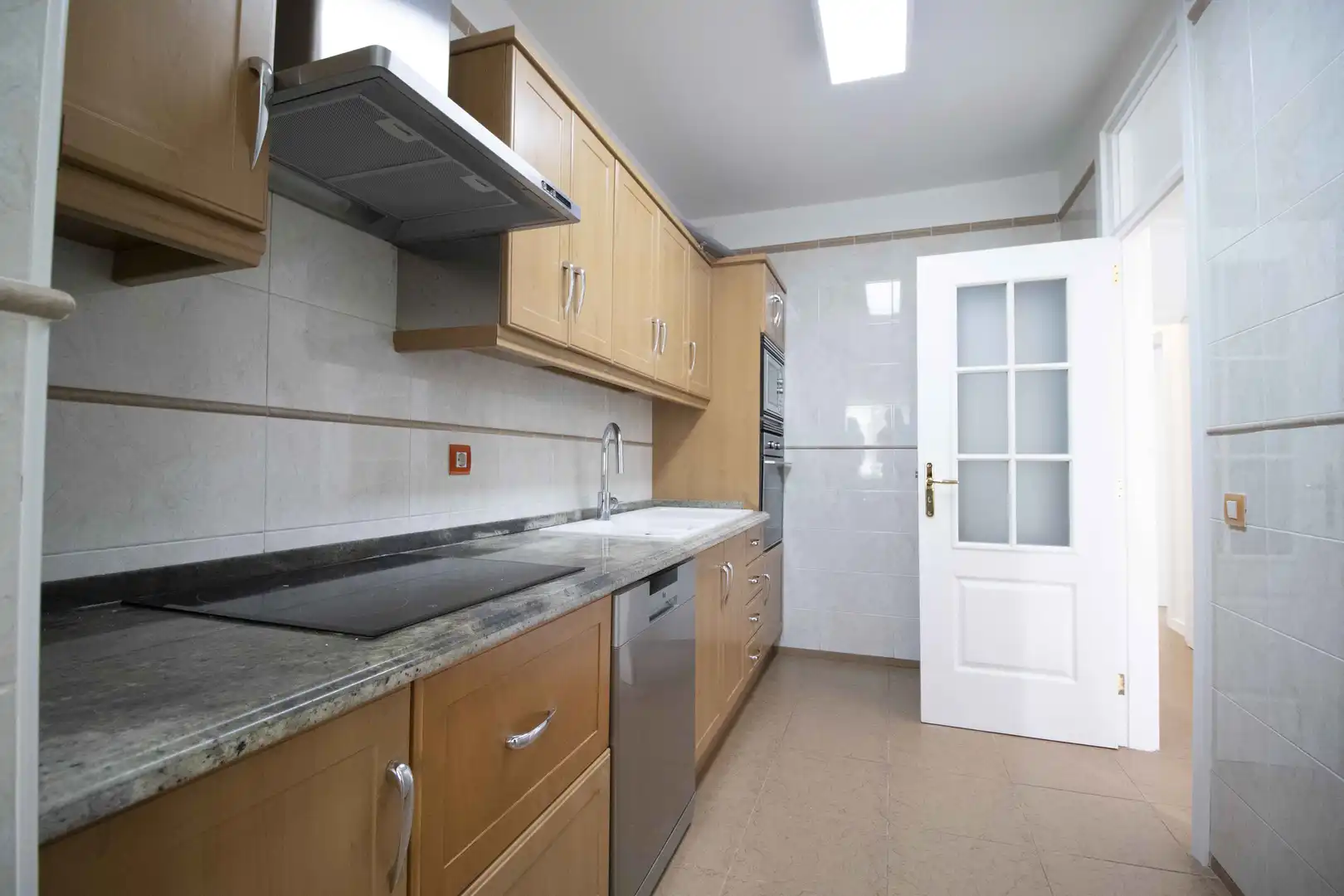 Cocina de Casa adosada de alquiler en San Cristóbal de la Laguna con Jardín privado