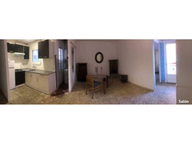 Piso en Alquiler en Calle de salinas en Vila de Gràcia