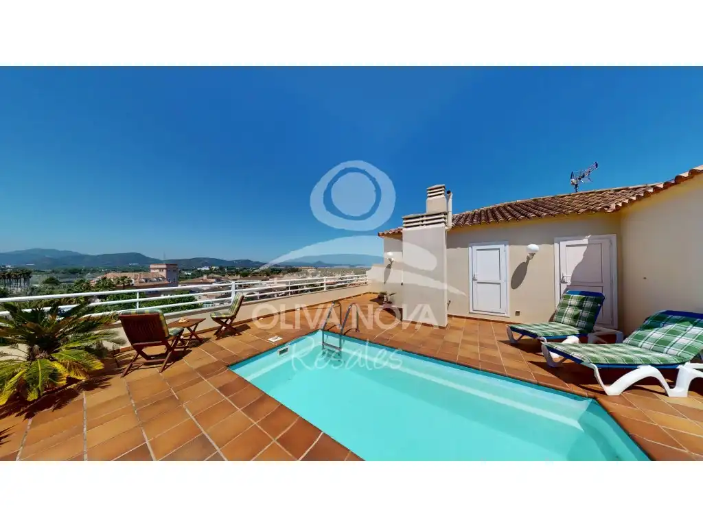 Exterior view of Attic for sale in Oliva  with Terrace, Swimming Pool and Furnished