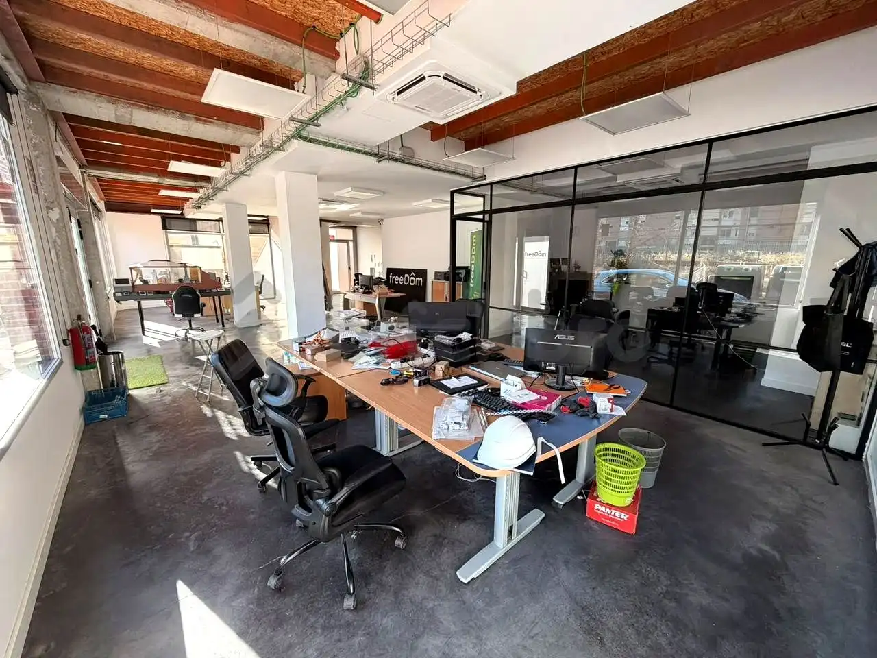 Büro zur Miete in Madrid mit Klimaanlage und Heizung