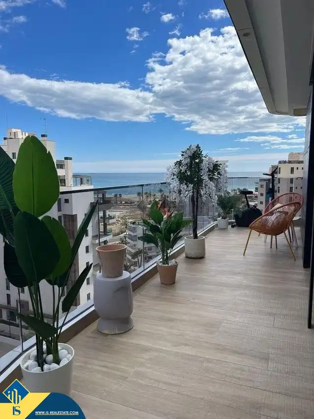 Terrassa de Àtic en venda en Alicante / Alacant amb Terrassa, Moblat i Piscina comunitària