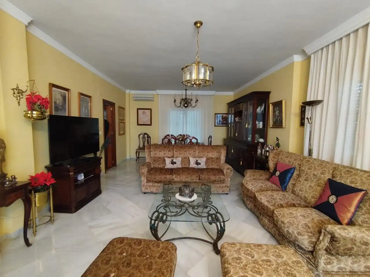 Sala de estar de Casa o chalet en venta en Sanlúcar de Barrameda con Aire acondicionado, Jardín privado y Terraza