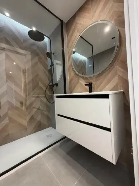Baño de Apartamento en venta en León Capital  con Calefacción y Parquet