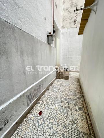 Piso en Alquiler en Calle Doctora de Alcala en Caballería Española