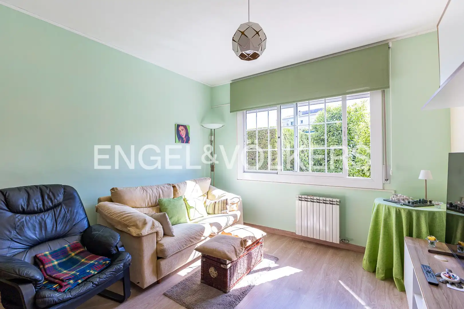Sala de estar de Casa o chalet en venta en Esparreguera con Aire acondicionado, Calefacción y Jardín privado