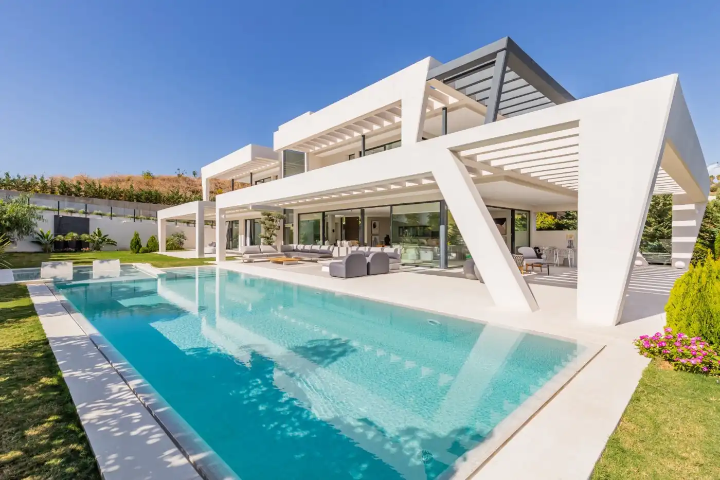 Xalet amb piscina en venda a Nueva Andalucía, imagen 2