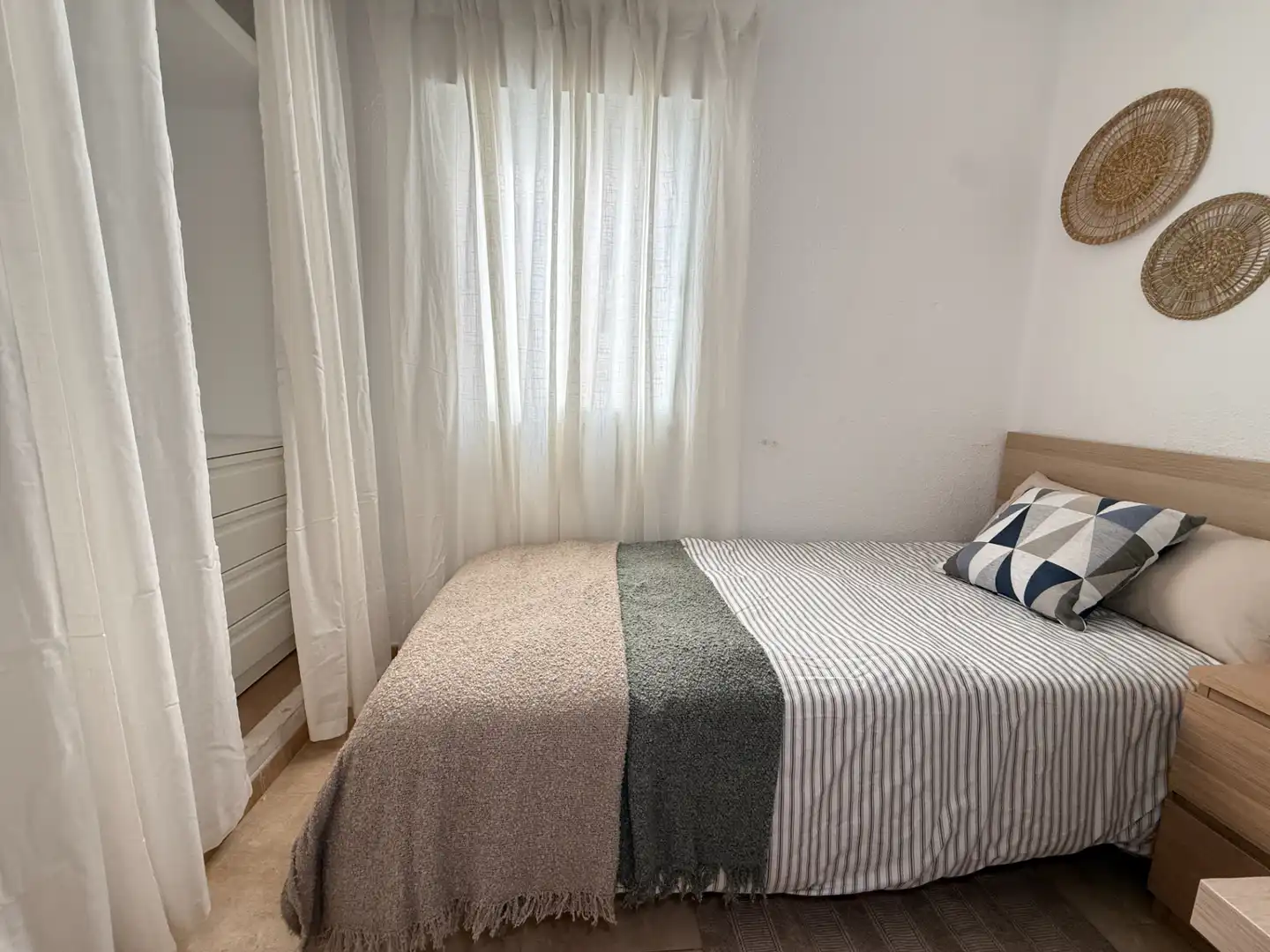 Habitación de Piso para compartir en Castellón de la Plana / Castelló de la Plana con Amueblado, Horno y Lavadora