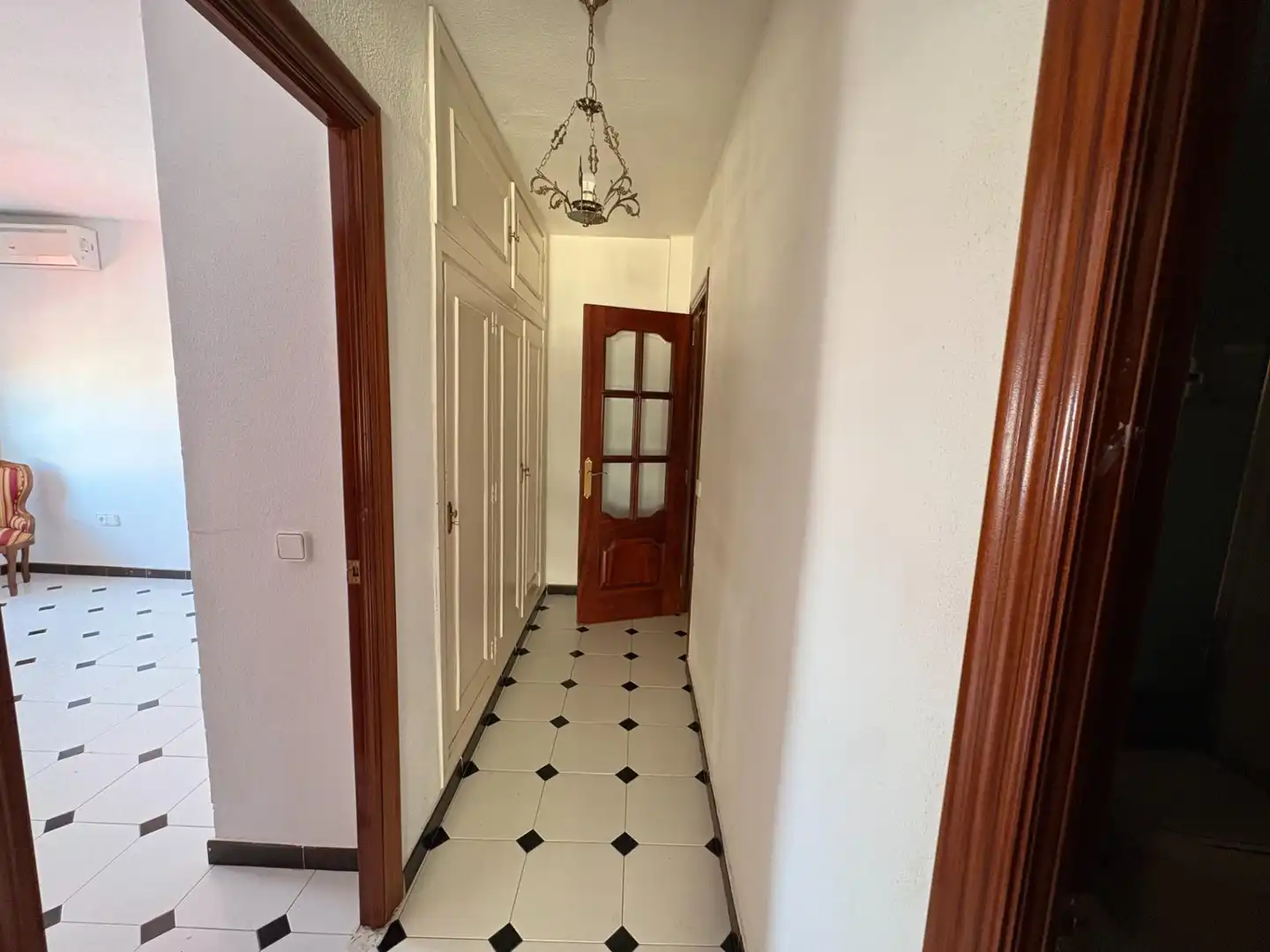 Wohnung zur Miete in Sur