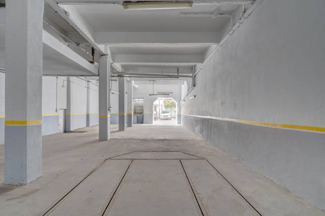 Garaje en Venta en Cipriano Larrañaga Kalea, Irun, Spain, 20 en Centro - Mendibil - Santiago