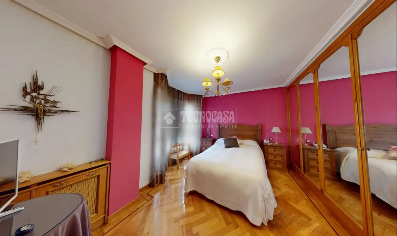 Schlafzimmer von Einfamilien-Reihenhaus zum Verkauf in Leganés mit Heizung, Parkett und Terrasse