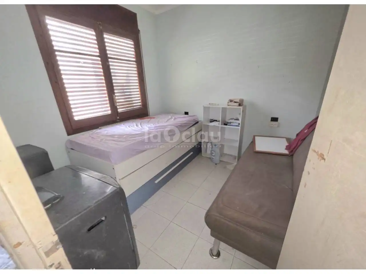 Dormitori de Casa adosada en venda en Tona amb Jardí privat, Terrassa i Moblat