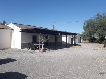 Maison rustique avec jardin à vendre à Casalpalma - Fahala