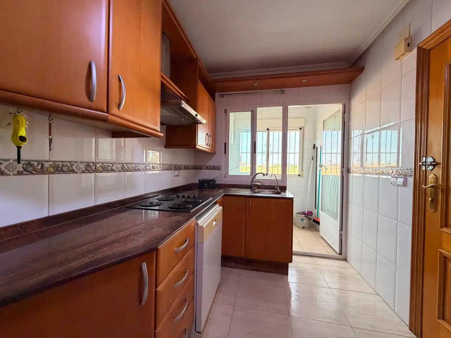 Cuina de Planta baixa de lloguer en Murcia amb Aire condicionat, Jardí privat i Terrassa