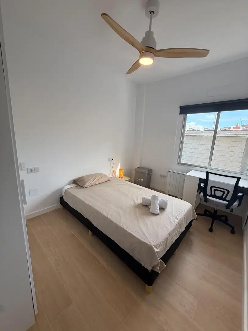 Room in Calle JUAN FERNANDEZ SURIA, 1, Los Castillejos - La Trinidad