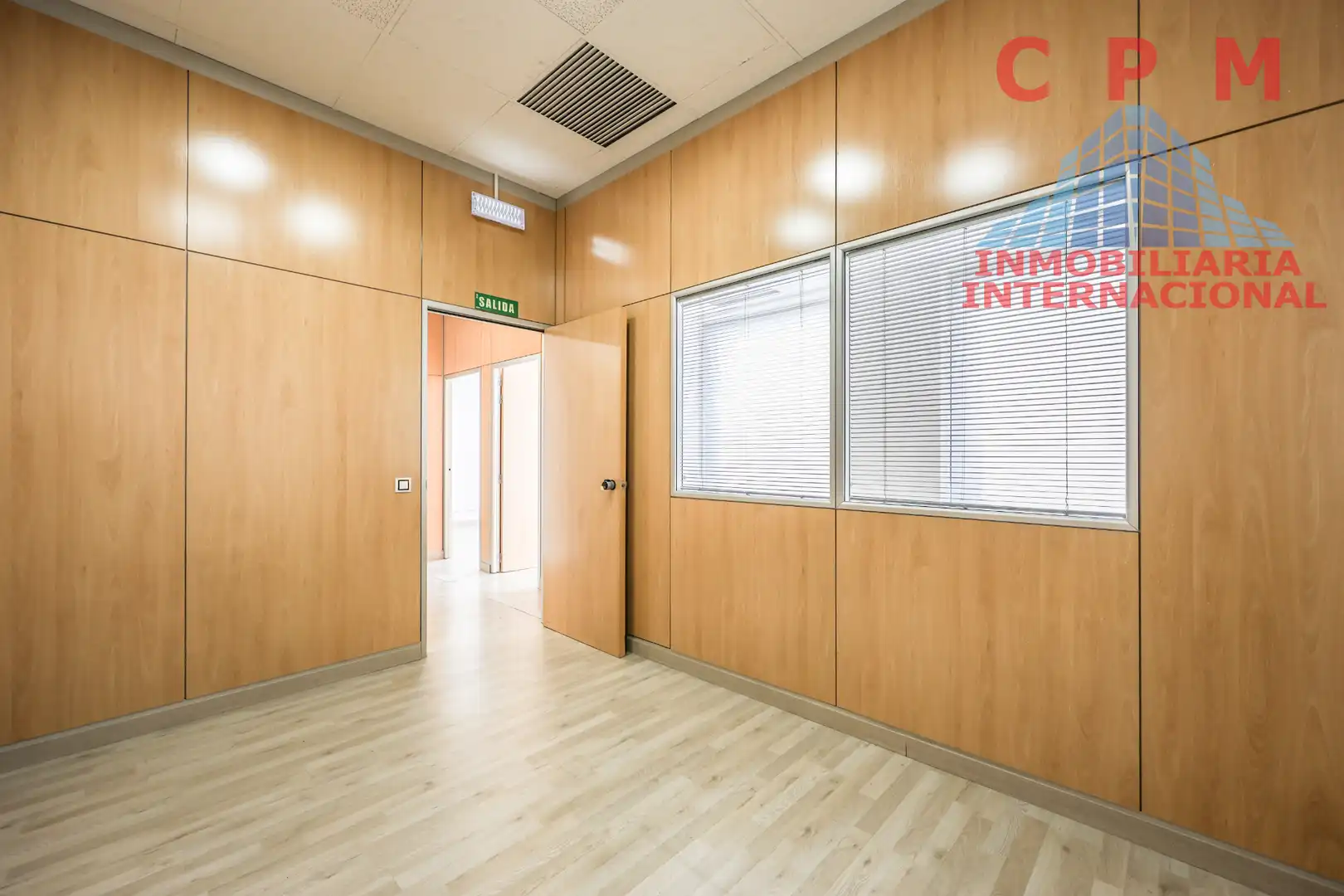 Office for sale in Usera