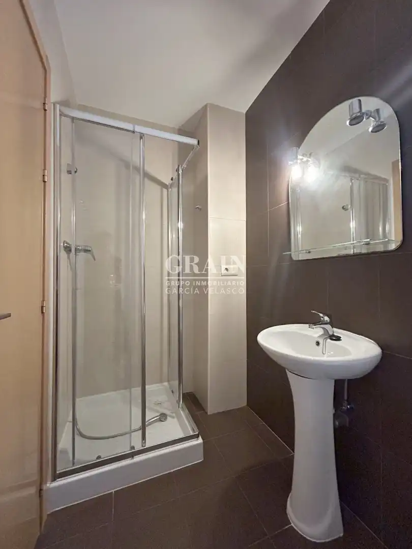 Bathroom of Flat for sale in Chinchilla de Monte-Aragón  with Heating