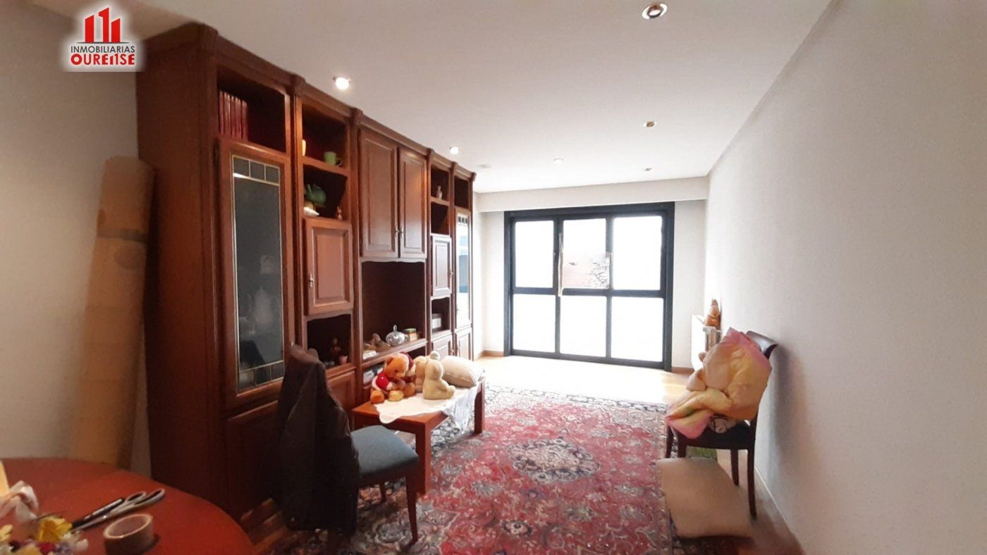 Living room of Flat for sale in Ourense Capital   with Heating, Terrace and Storage room