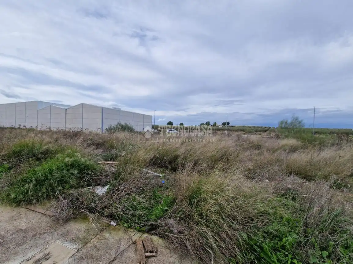 Terreno industrial en venta en Osuna