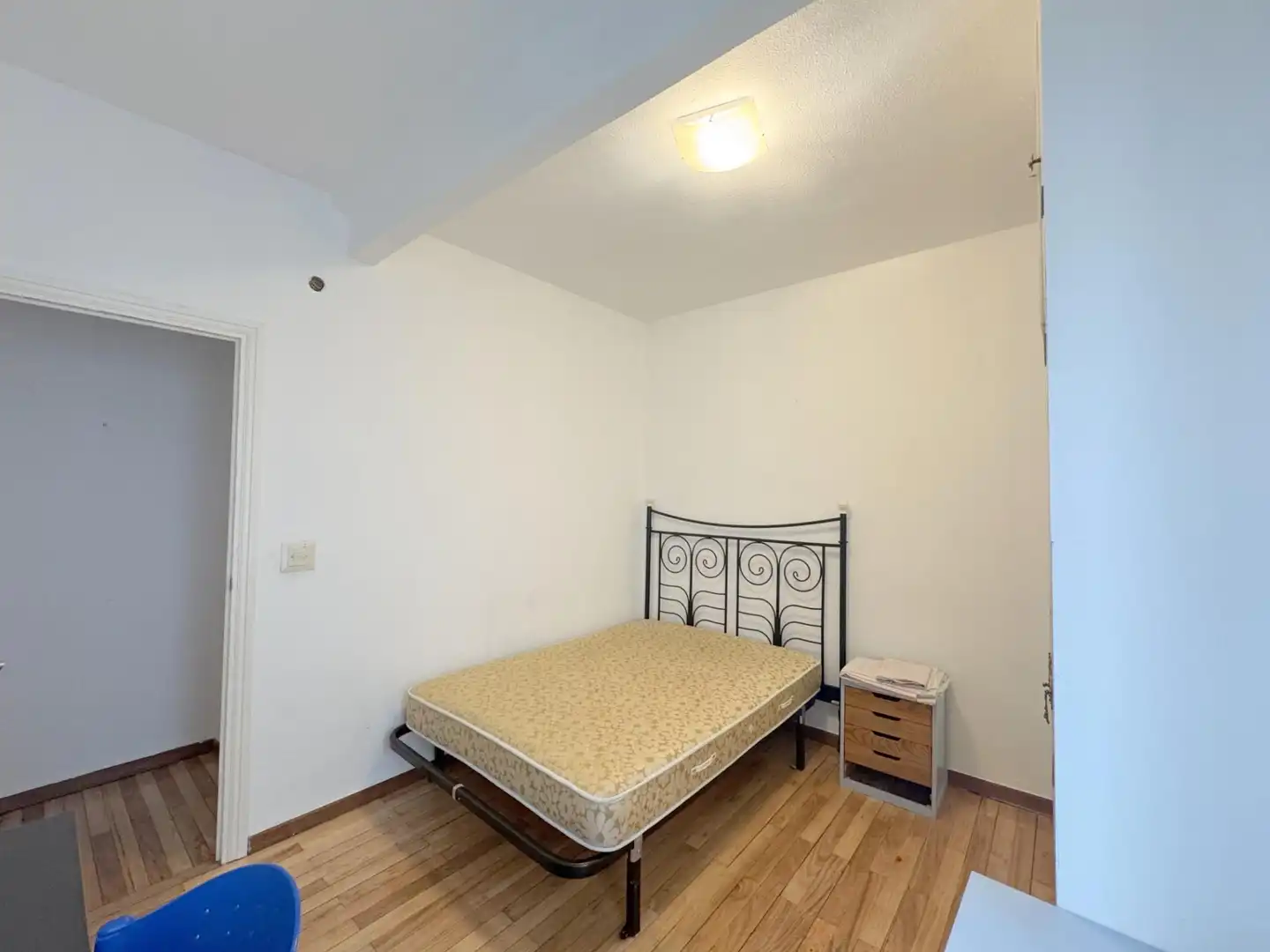 Habitación de Piso de alquiler en Ávila con Parquet y Amueblado