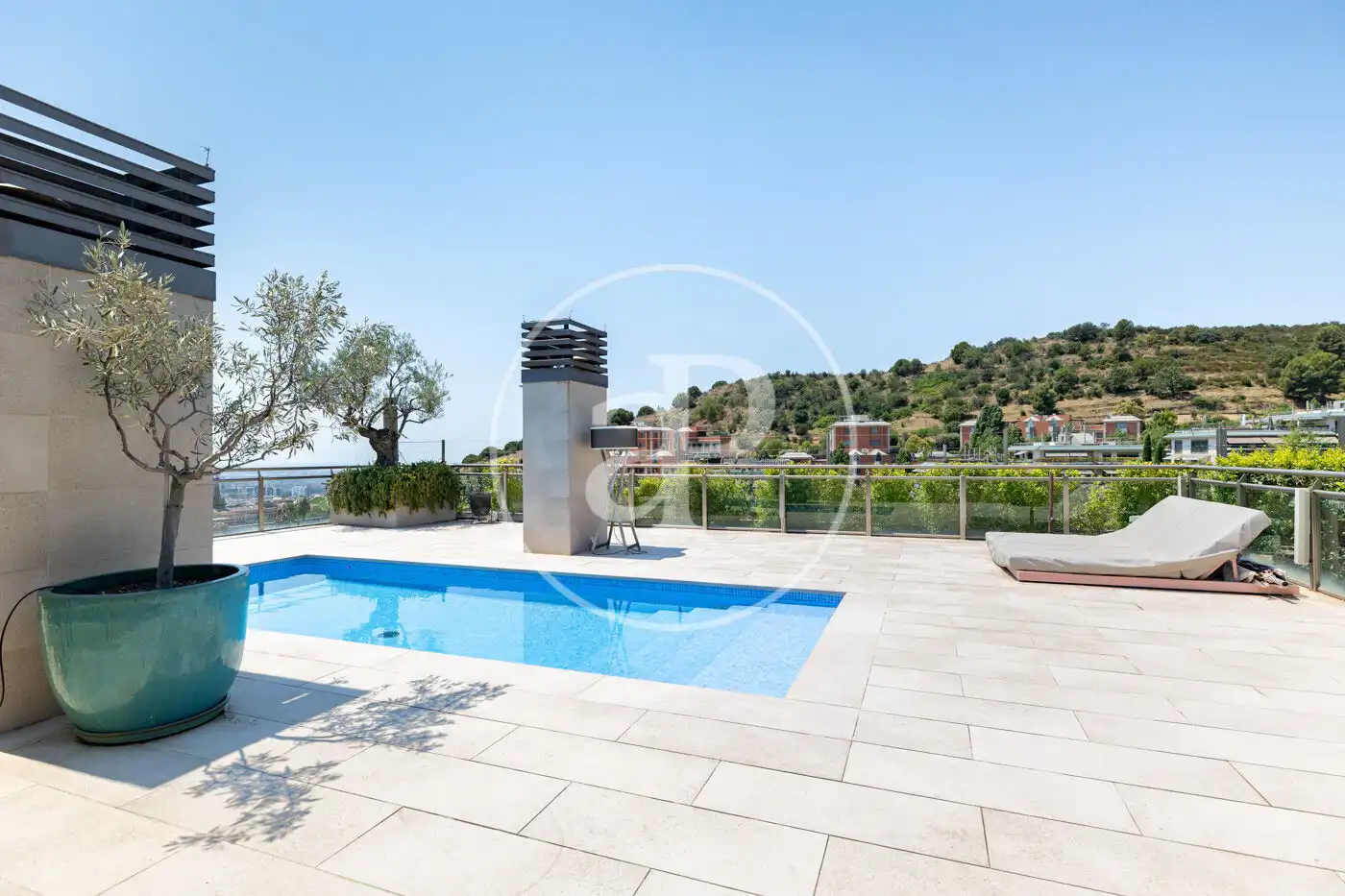 Terrassa de Pis en venda en Barcelona amb Aire condicionat, Calefacció i Jardí privat