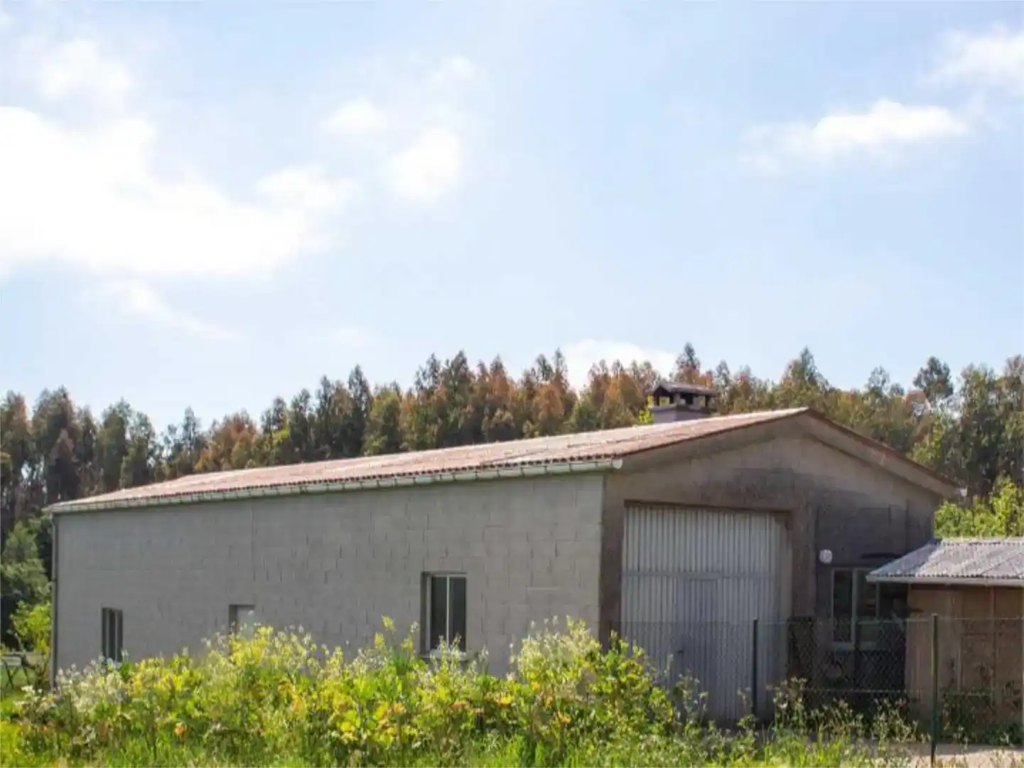 Vista exterior de Pis en venda en A Baña   amb Jardí privat, Parquet i Moblat