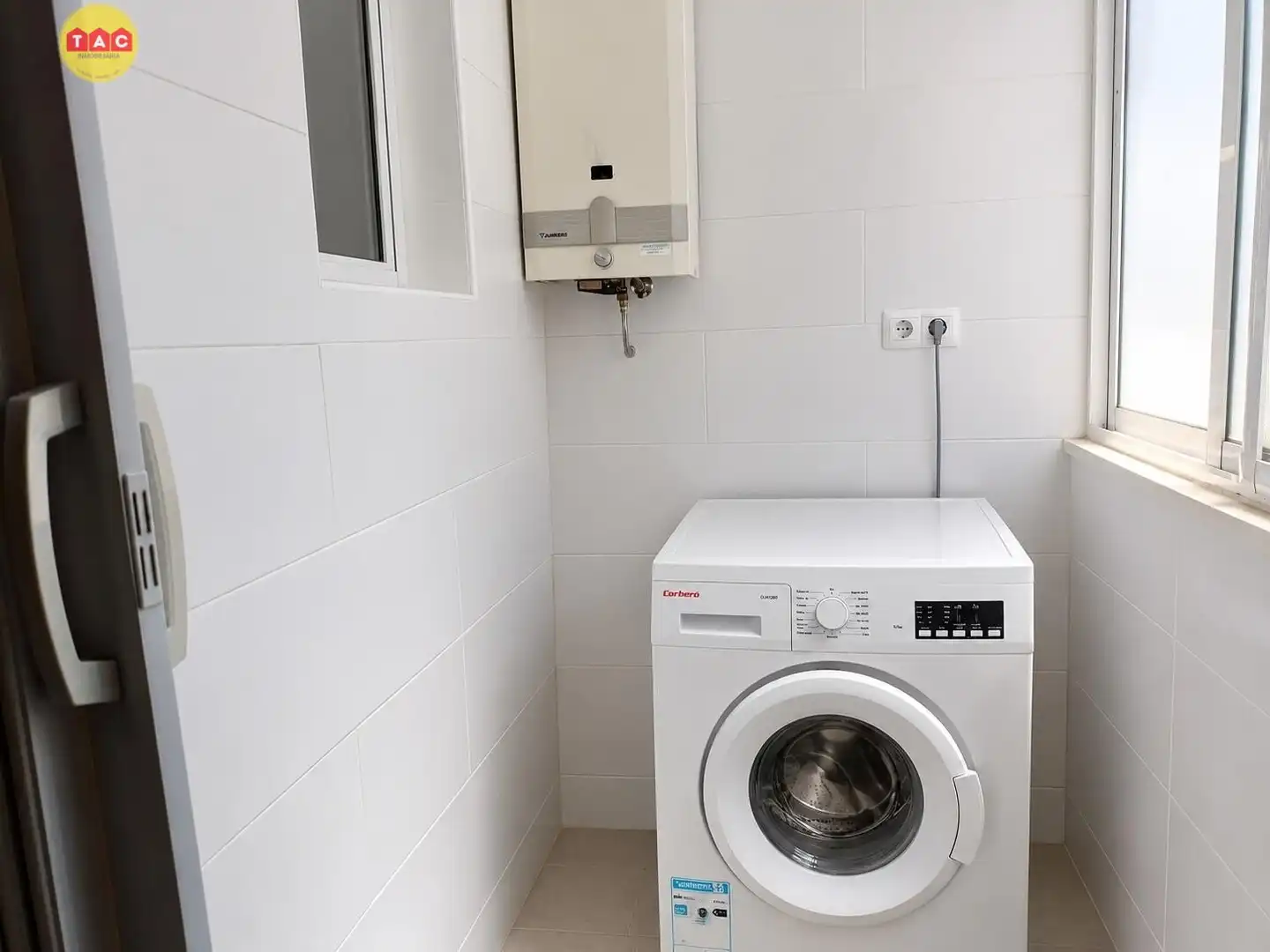 Badezimmer von Wohnung zum Verkauf in Lepe, Huelva