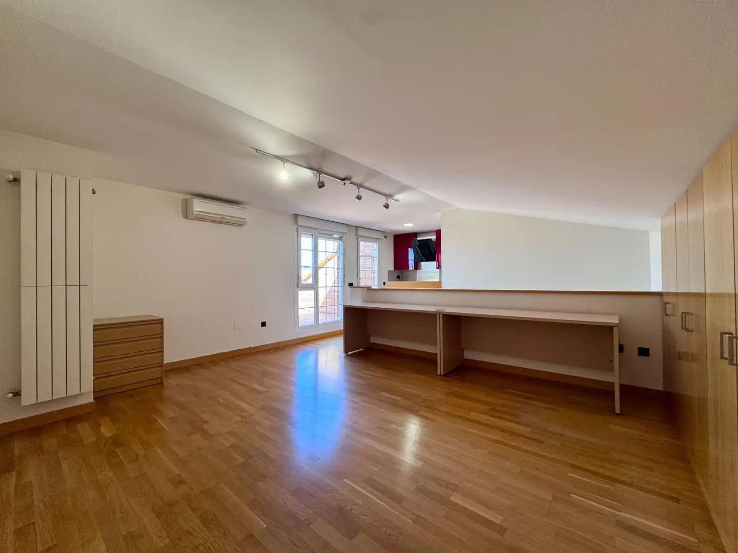 Casa adosada en venta en Villanueva de la Cañada con Parquet