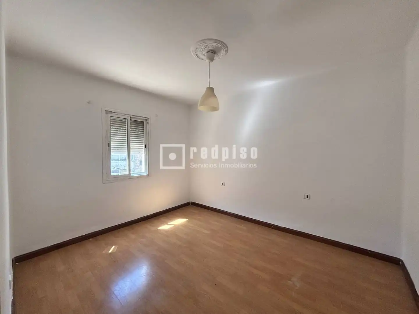 Habitación de Piso en venta en Paterna con Calefacción