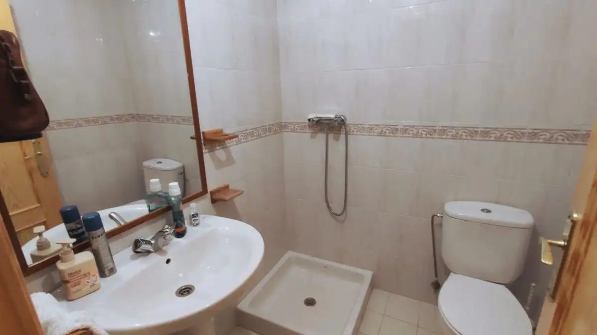 Bathroom of Flat for sale in Segovia  with Heating, Parquet flooring and Terrace