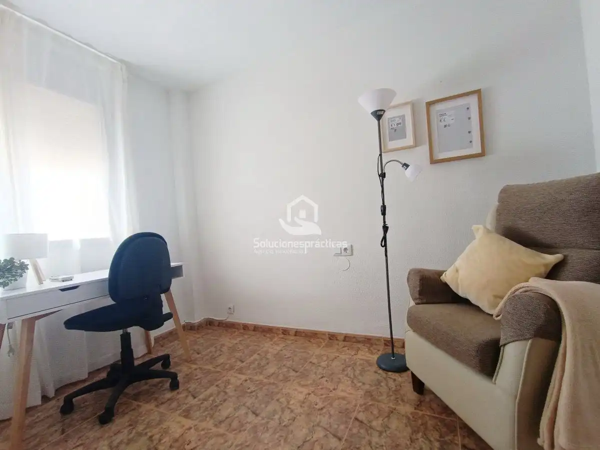 Schlafzimmer von Wohnung zur Miete in Martos mit Klimaanlage, Heizung und Terrasse