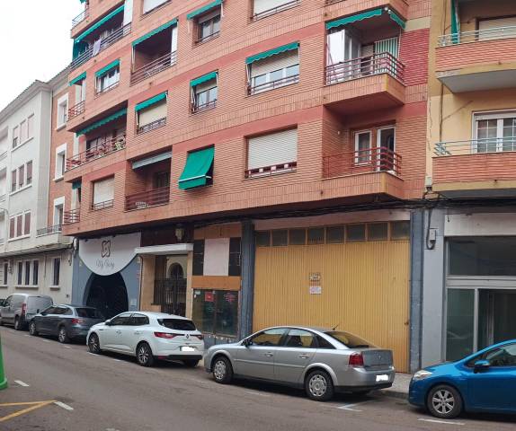 Local comercial en Alquiler en Madre Puy en Plaza de Toros - Barón de Warsage