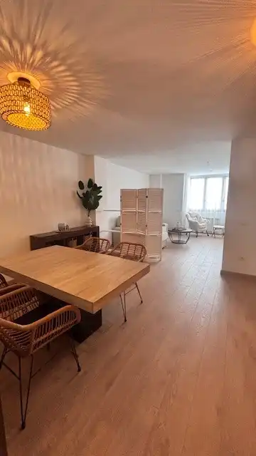 Piso con terraza en venta en Passeig de l'Estació 35, imagen 2