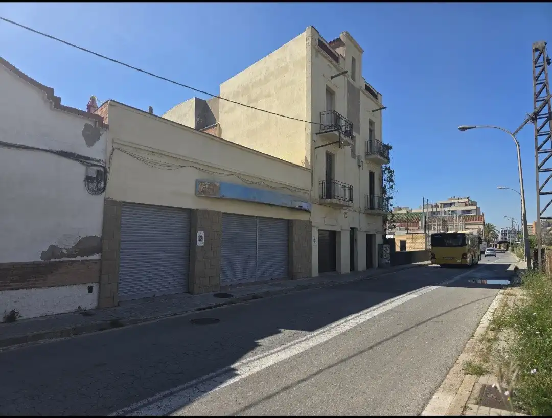 Immobles singulars amb piscina en venda a Centre, imagen 8