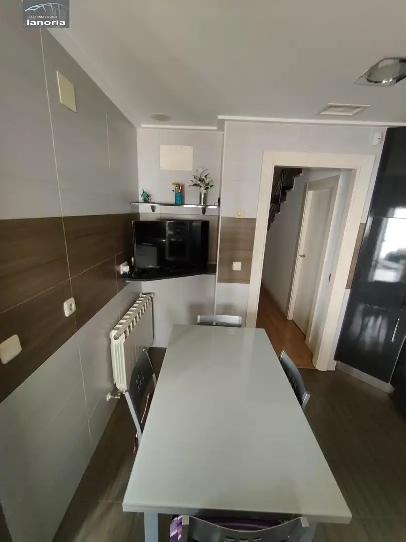 Cocina de Casa adosada en venta en Albacete con Aire acondicionado, Calefacción y Terraza