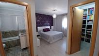Dormitori de Àtic en venda en La Roda amb Aire condicionat i Terrassa