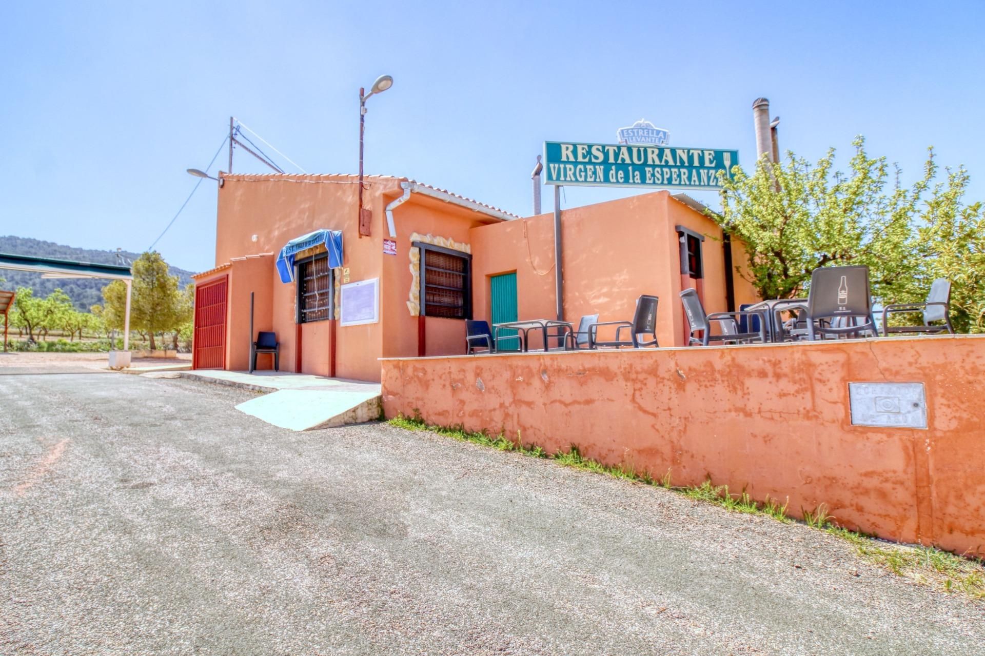 Premises for sale in Abanilla  with Air Conditioner