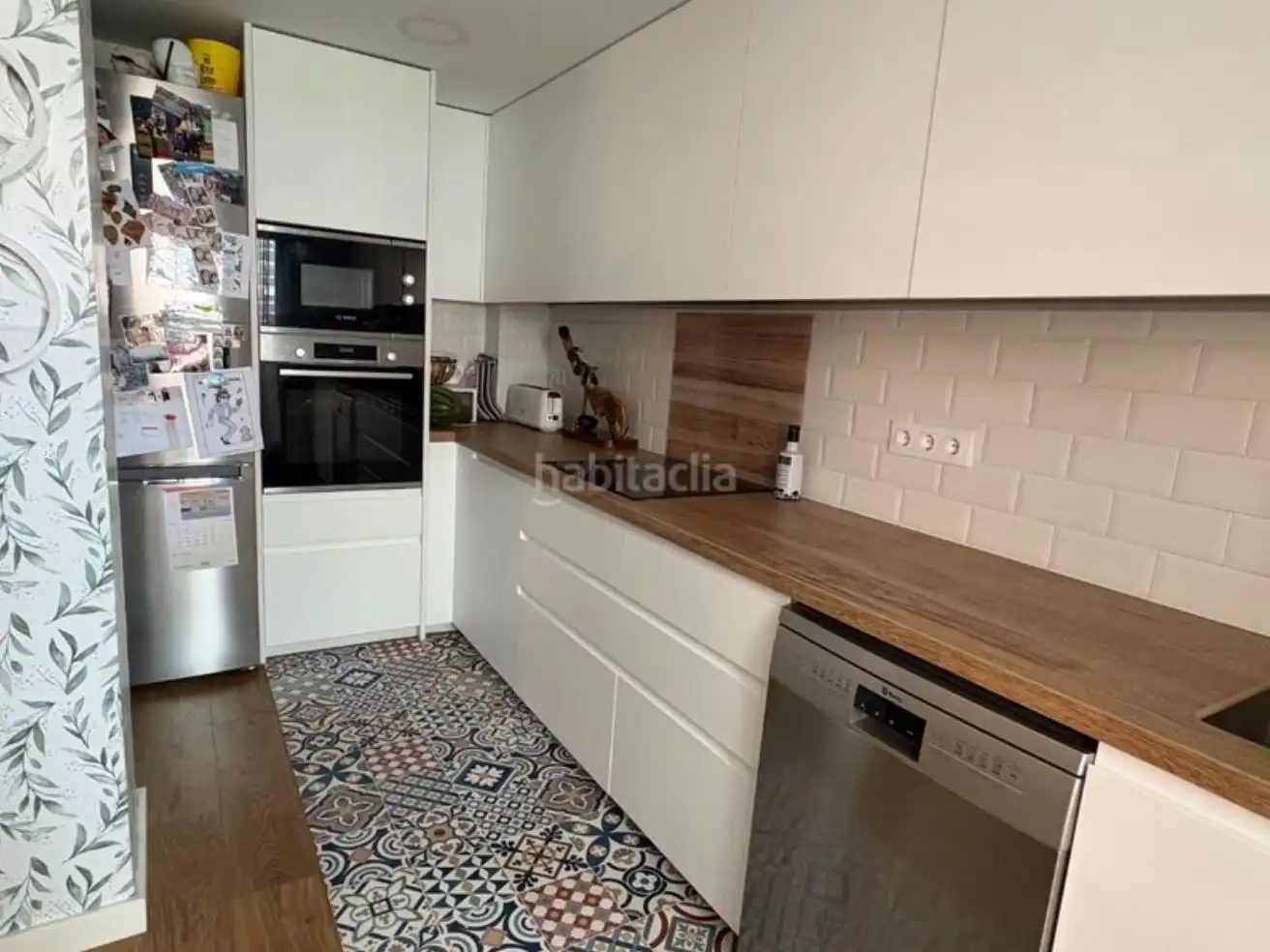 Küche von Wohnung zum Verkauf in Sant Boi de Llobregat mit Klimaanlage, Terrasse und Schwimmbad