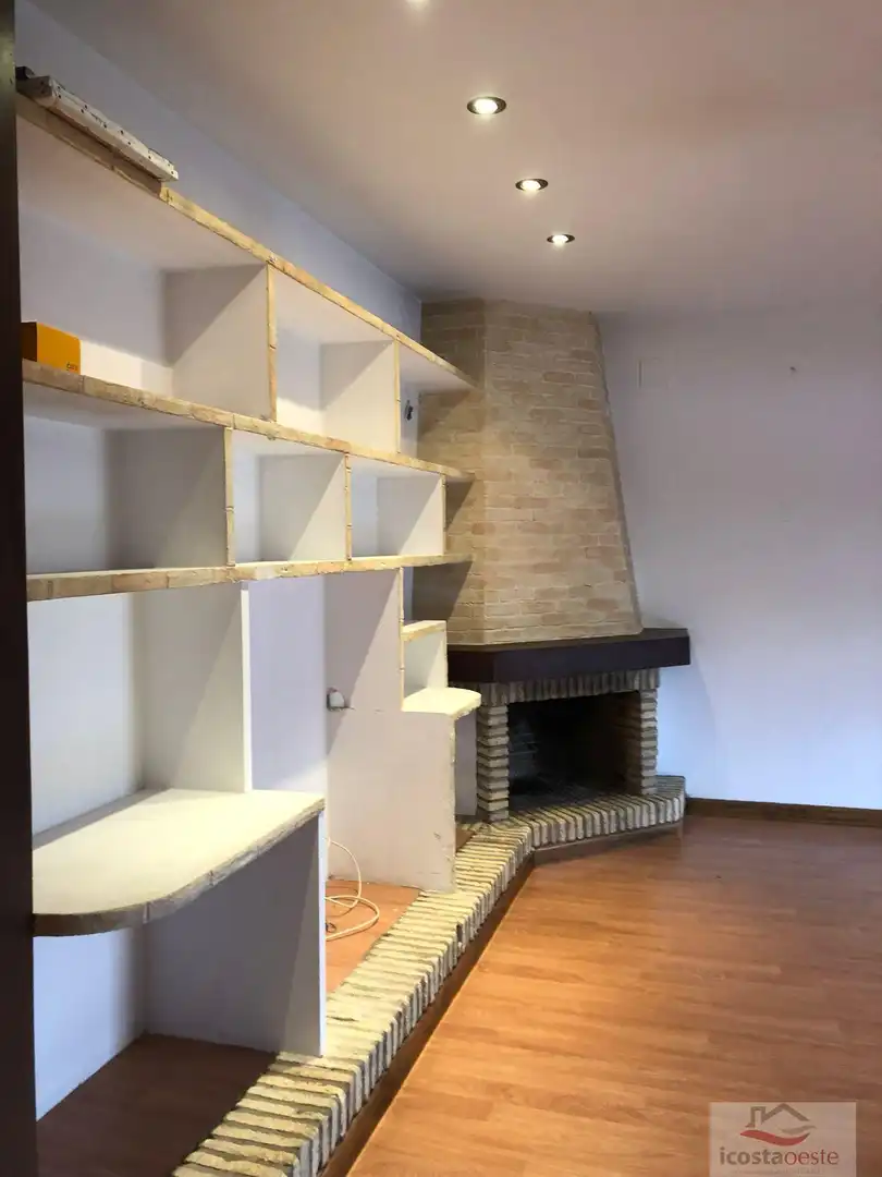 Sala d'estar de Casa o xalet en venda en El Puerto de Santa María amb Piscina